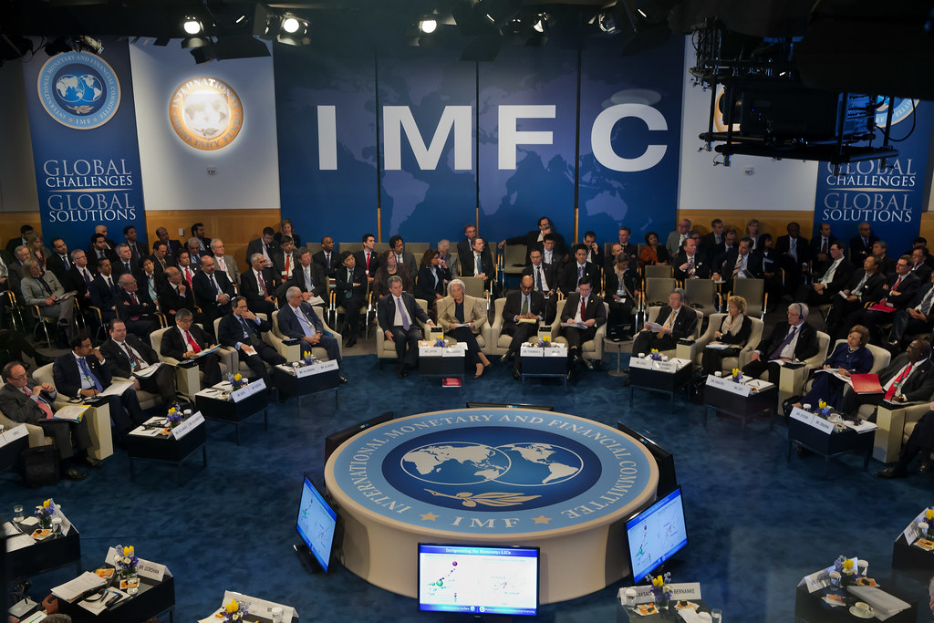 FMI avertizează că datoria publică a UE riscă să „explodeze” la 130% din PIB până în 2040, dacă Guvernele europene nu vor lua măsuri fiscale „strategice”. Ce recomandă Fondul Monetar Internațional