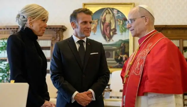 Macron pope