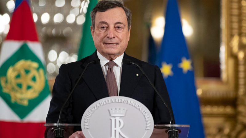 Mario draghi .