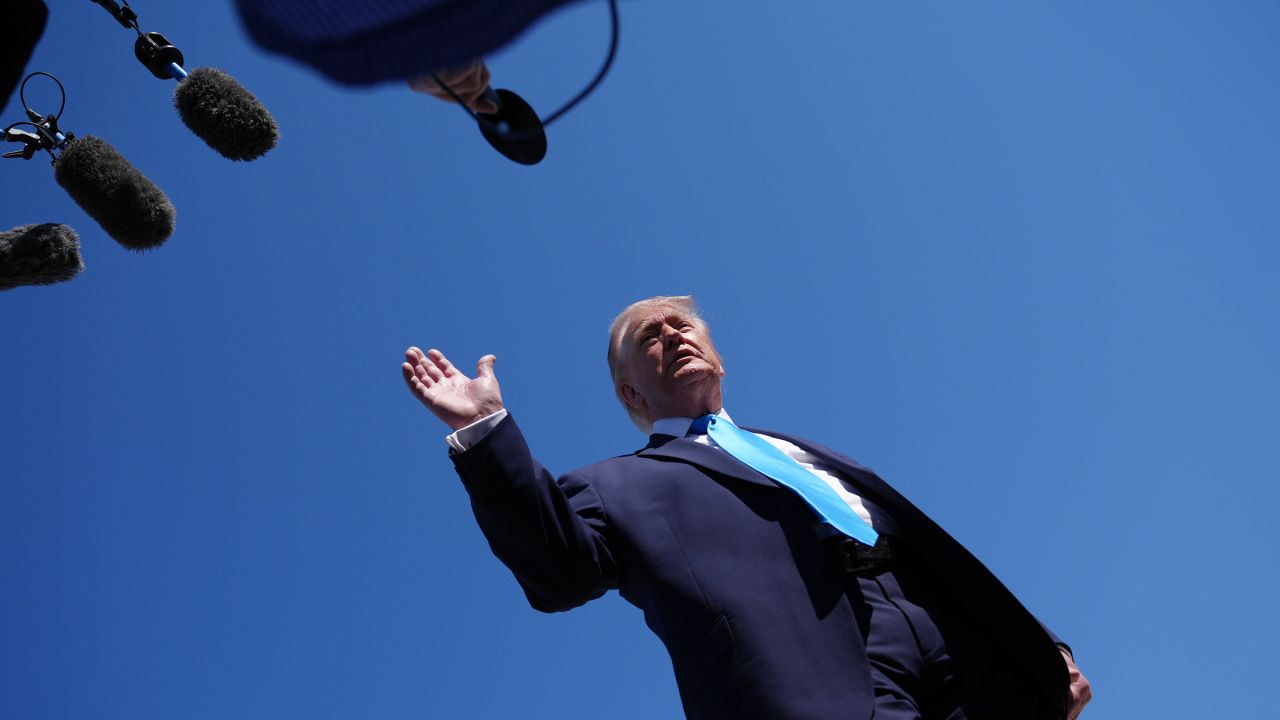 Trump spune că „va discuta direct” cu Președintele Taiwanului înainte de a lua o decizie privind vânzările de armament. Anunțul l-ar putea înfuria pe Xi Jinping