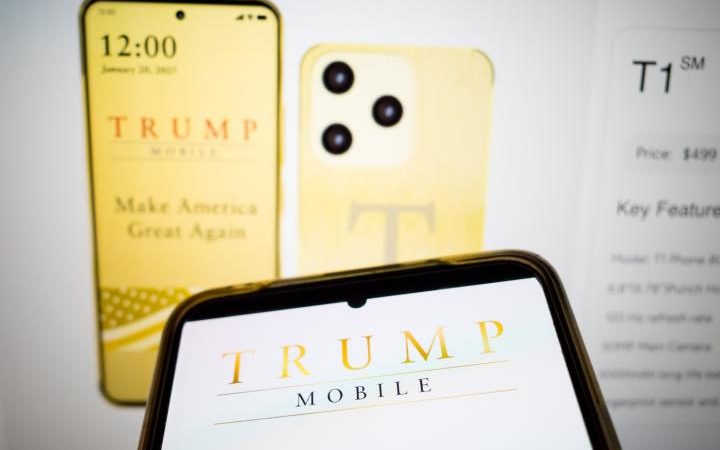 Trump telefon