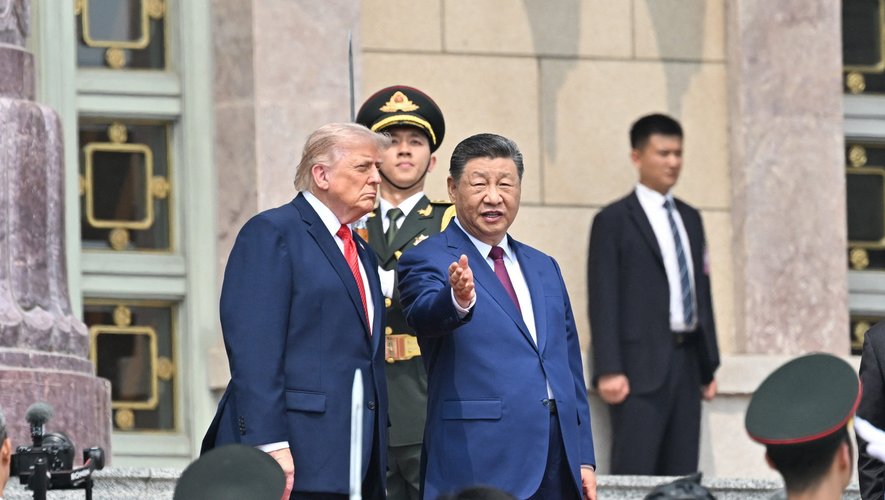 Taiwanul și-a reafirmat „suveranitatea”, deși Trump a avertizat insula să nu își proclame independența. Xi Jinping l-a avertizat pe Trump că problema Taiwanului ar putea duce la un război între SUA și China