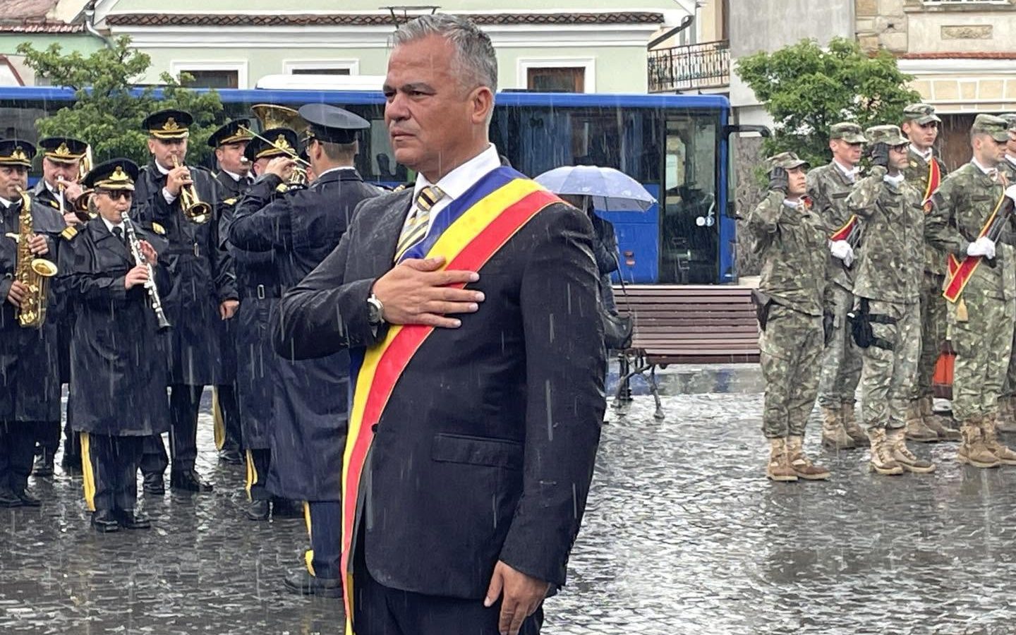 Avere surpriză în declarația lui Adrian Veștea: terenuri, casă de 570 mp și economii consistente