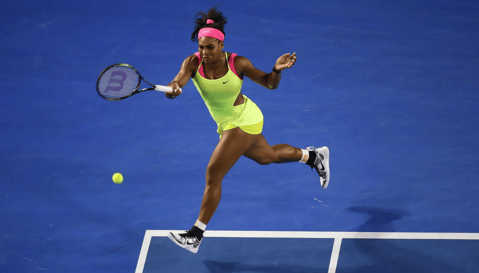 Serena Williams revine pe terenul de tenis după aproape trei ani de absență