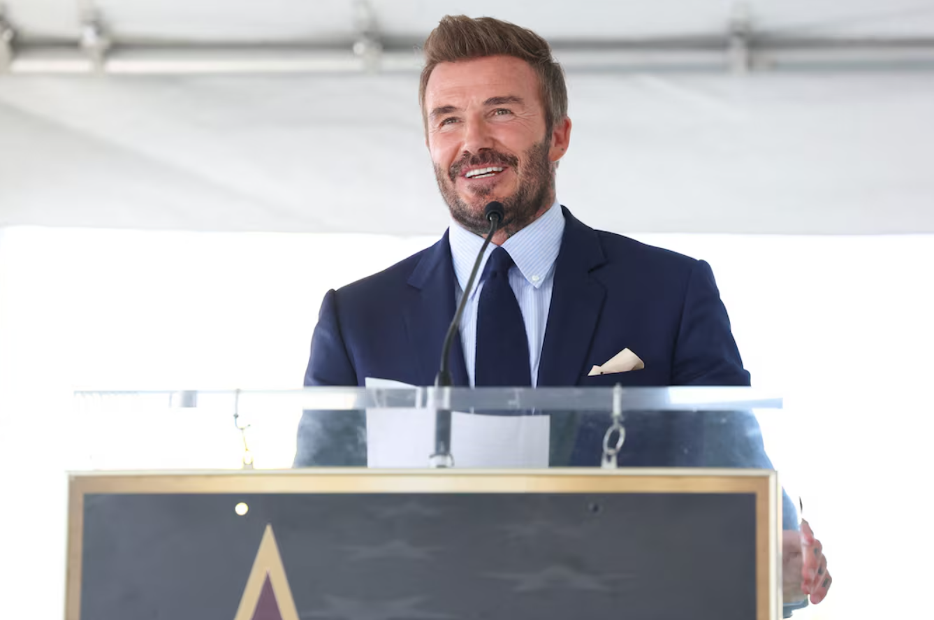 David Beckham a primit o stea pe Walk of Fame, în contextul în care Los Angelesul găzduieşte meciuri din cadrul Cupei Mondiale
