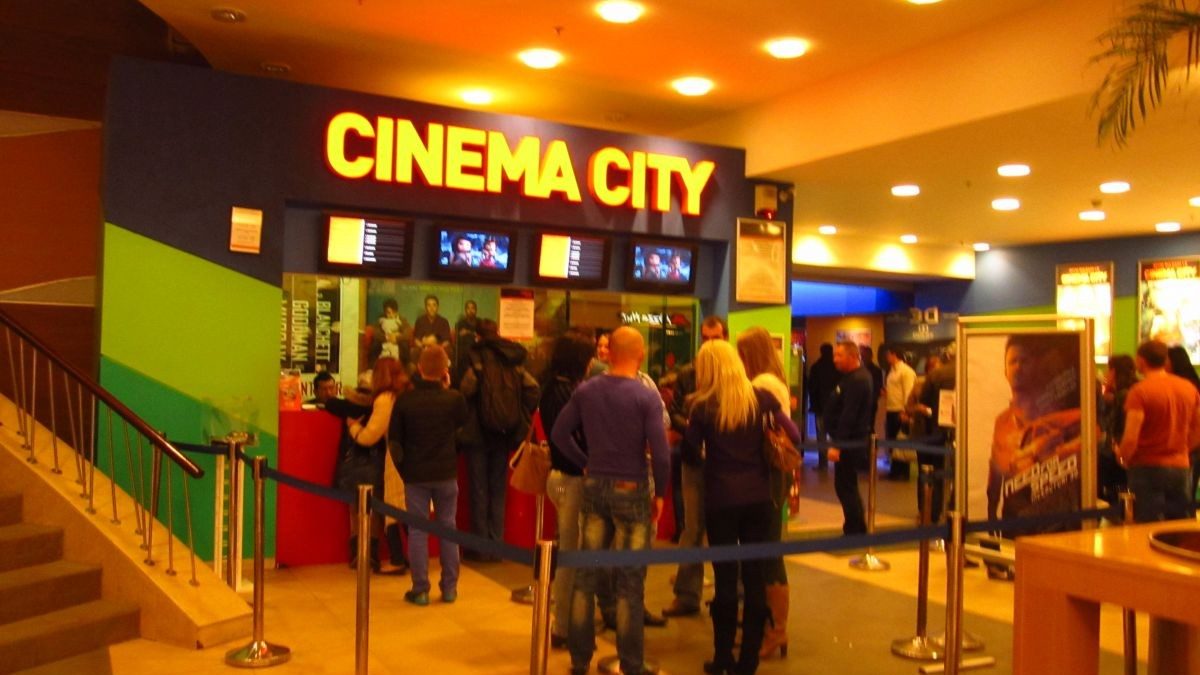Românii au cheltuit sume record la cinematografe în 2025: peste 63 milioane de euro, în timp ce producțiile americane atrag o pondere mai mică de spectatori