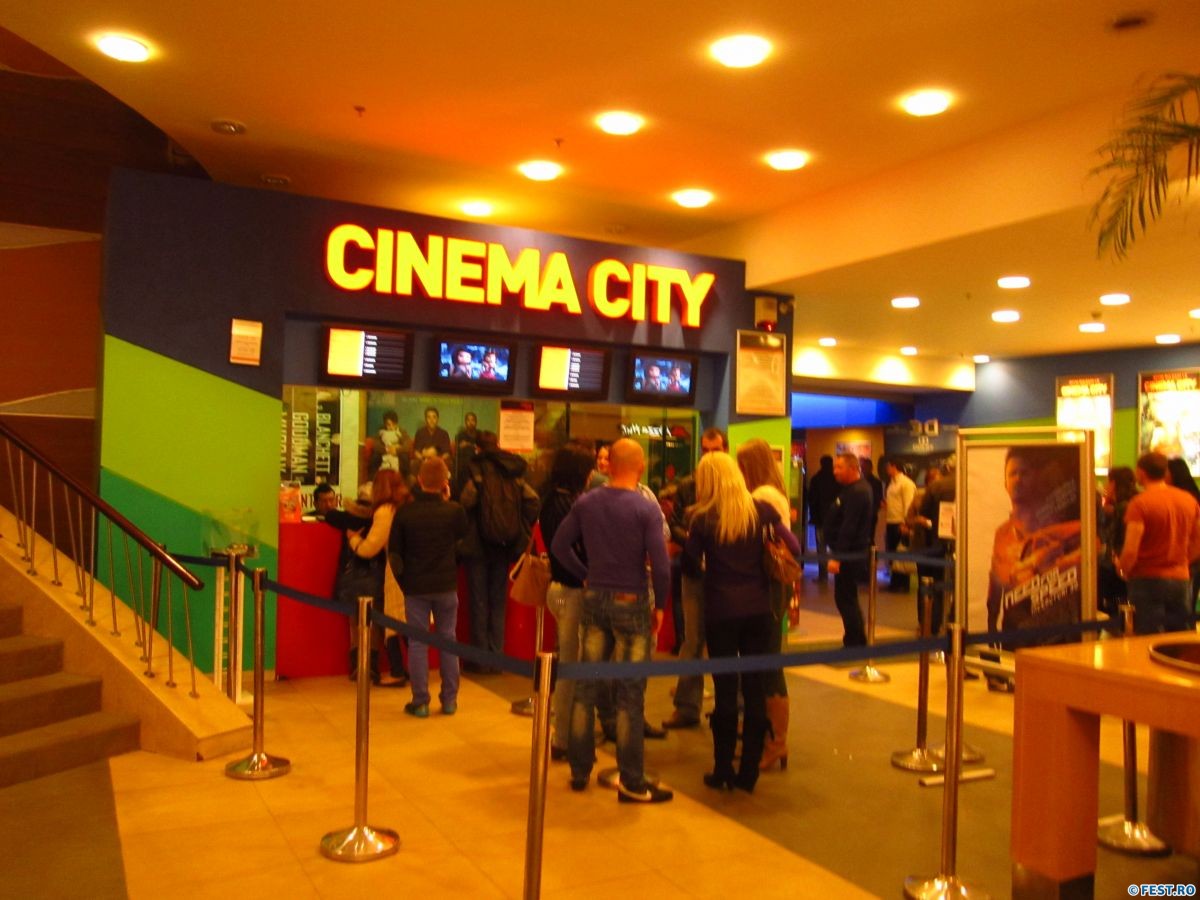 Românii au cheltuit sume record la cinematografe în 2025: peste 63 milioane de euro, în timp ce producțiile americane atrag o pondere mai mică de spectatori