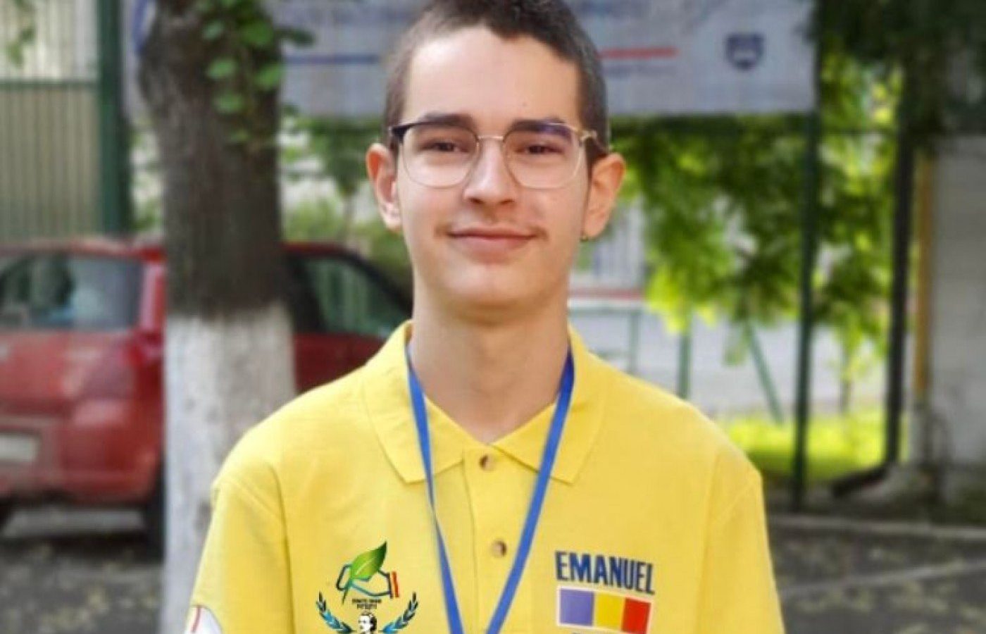 Un elev olimpic internațional la Matematică, dublu medaliat cu aur în 2025, a dat în judecată Ministerul Educaţiei şi Cercetării pentru că a refuzat să îi acorde bursa de excelenţă