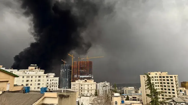 BREAKING. Israelul ripostează la atacurile Iranului, deși Trump i-a cerut lui Netanyahu să amâne atacul pentru a continua negocierile. Explozii au fost auzite la Teheran