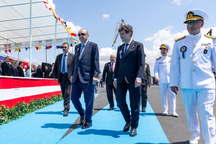Nicușor Dan îi cere lui Recep Tayyip Erdogan sprijin la Marea Neagră. Florin Jipa: „România a achiziționat o corvetă ușoară de la Turcia, deci nici măcar o corvetă”