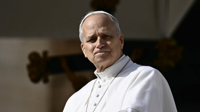 Pope leonn