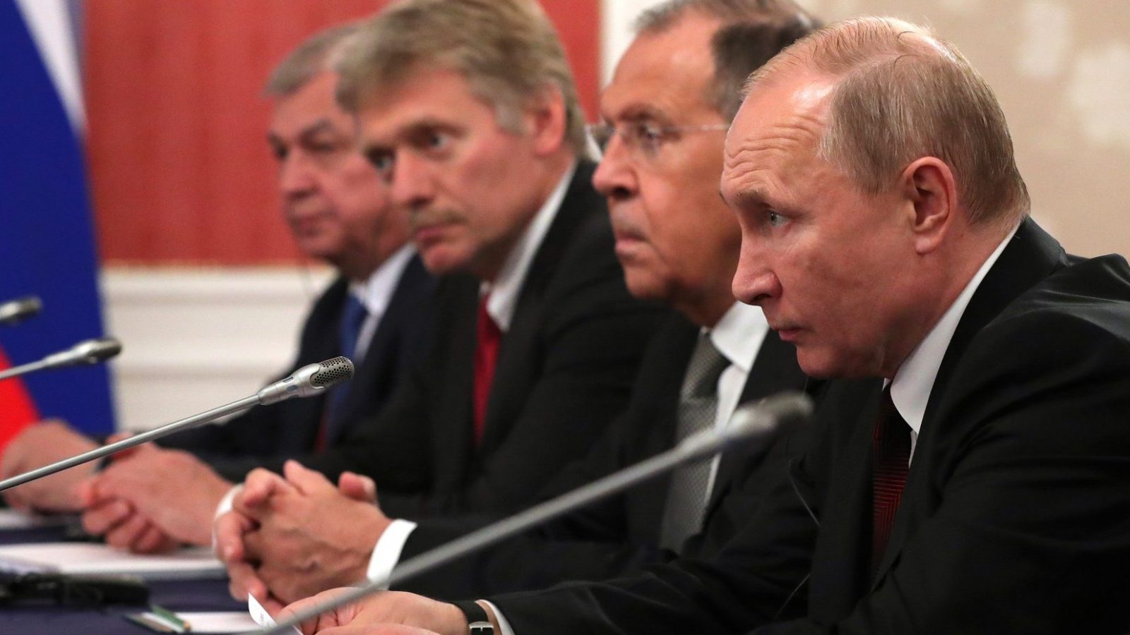Lavrov și Peskov, cei mai vocali oficiali ai lui Putin, resping negocierile de pace Rusia-Ucraina mediate de Europa: „Macron, Starmer și Merz se contrazic singuri”