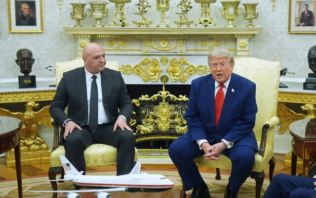 Trump l-a primit la Casa Albă pe Președintele Libanului, Joseph Aoun: „Libanul a fost o țară tratată foarte rău pentru o perioadă lungă de timp. Nu plecăm acum din Iran”