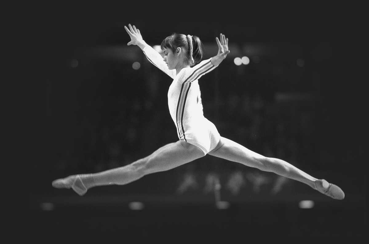 Astăzi se împlinesc 50 de ani de la primul 10 perfect din istoria gimnasticii, obținut de Nadia Comăneci la Montreal