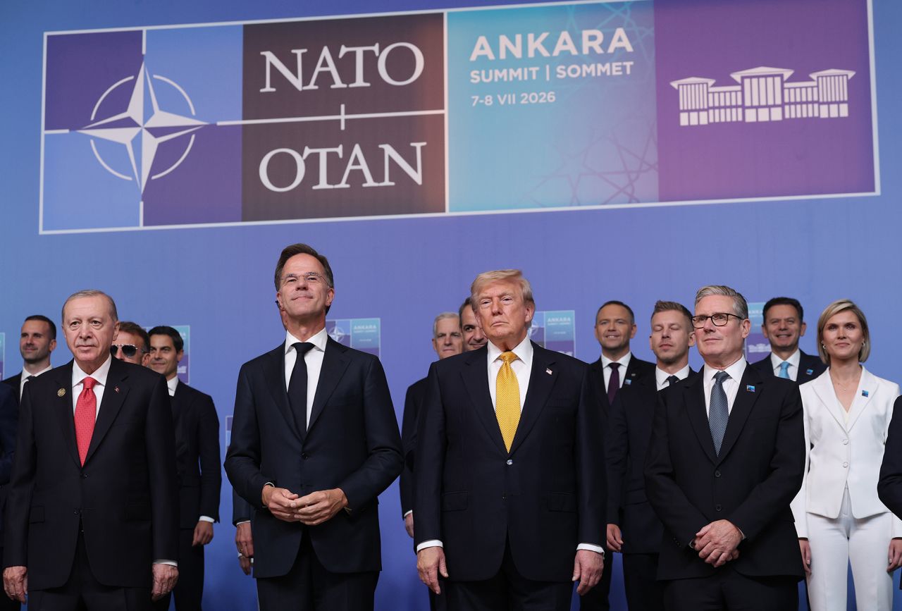Trump oprește relațiile comerciale cu Spania, la Summitul NATO de la Ankara
