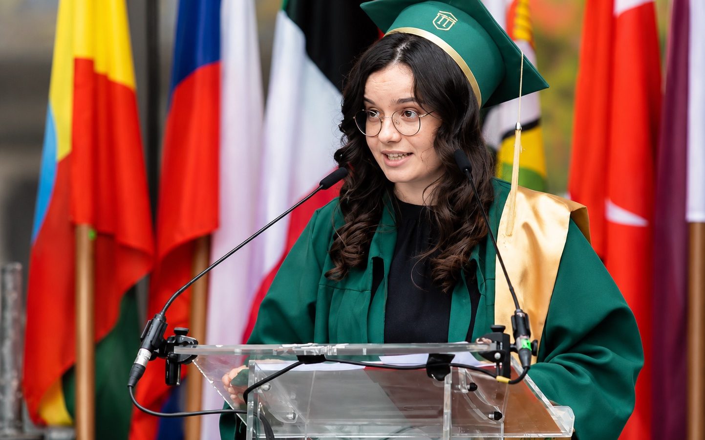 Absolventa care a făcut praf conducerea UMF Iași: „Ne-ați învățat să sprijinim pereții, nu să facem medicină”