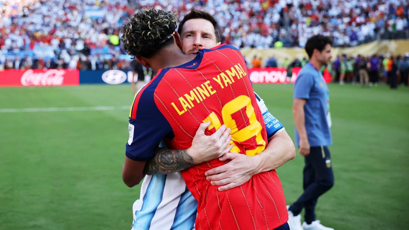 Trump în poza campionilor, Messi în cadă și IShowSpeed cu BTS: meme-urile care au cucerit TikTok la Cupa Mondială