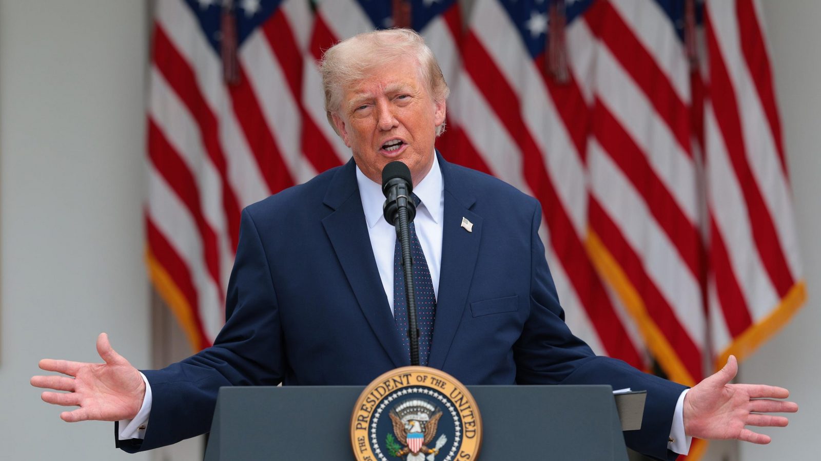 Trump a informat Congresul SUA că războiul cu Iranul a reînceput: „Vom distruge instalația nucleară din Muntele Pickaxe”. Statele Unite au atacat ținte din Iran timp de 5 ore noaptea trecută