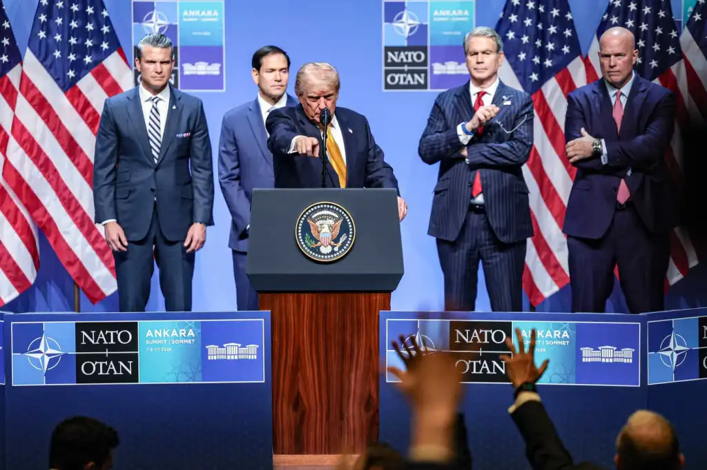 Trump anunță că Statele Unite vor cere „foarte mulți bani” aliaților pentru rolul de „gardian” al Strâmtorii Ormuz