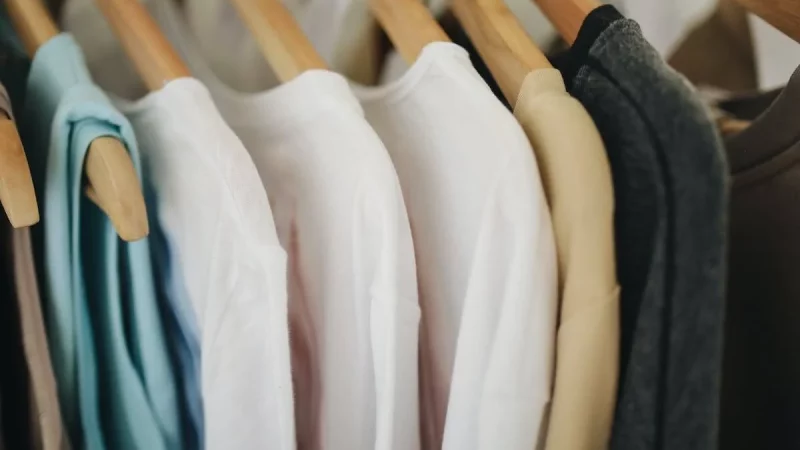 Poze pe umeras moda anti ai