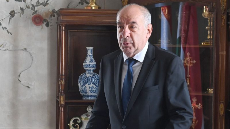 Președintele Ungariei a semnat un amendament constituțional propus de Parlament prin care iși încheie propriul mandat