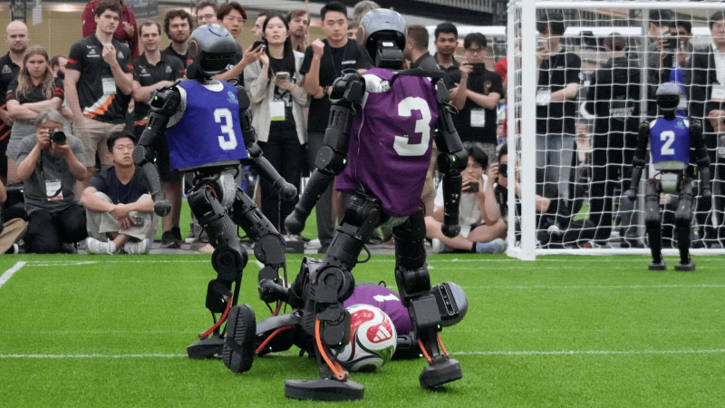 În timp ce lumea urmărește Cupa Mondială, roboții și-au desemnat campionii la RoboCup 2026