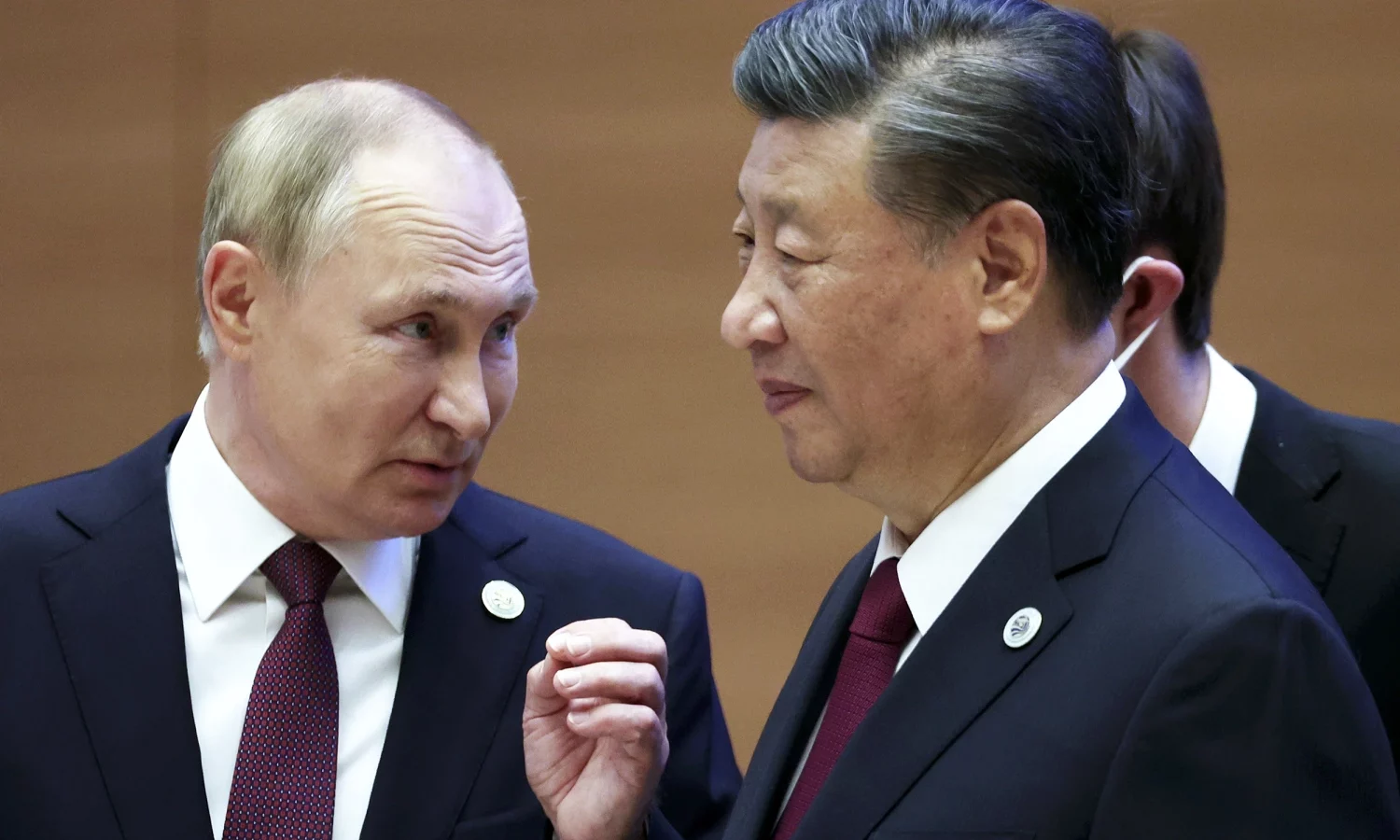 Xi Jinping l-a avertizat pe Putin să nu folosească arme nucleare în Ucraina, anunță Zelenski. Președintele ucrainean a fost informat la Summitul NATO