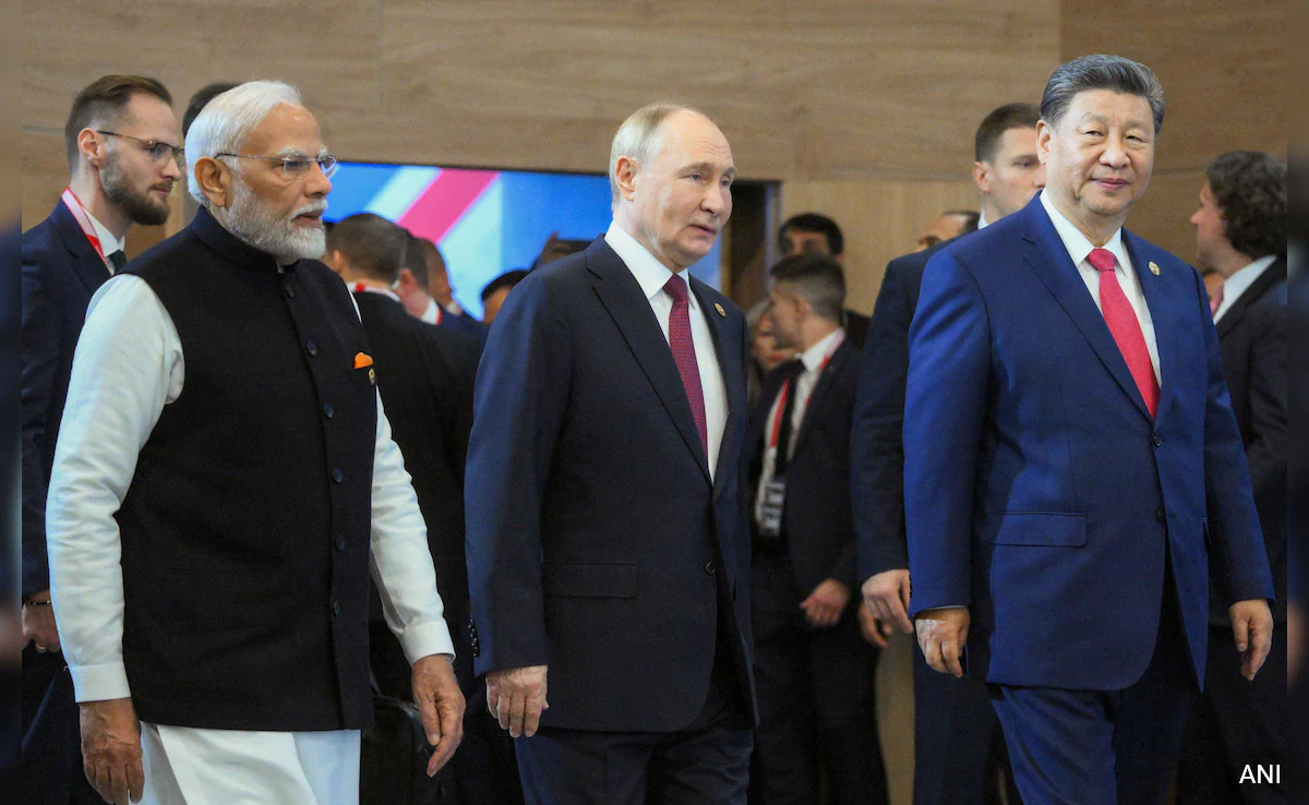 Xi Jinping, Putin și Modi se întâlnesc la Summitul SCO de la Bishkek. China și Rusia prezintă organizația drept o alternativă la structurile occidentale precum G7