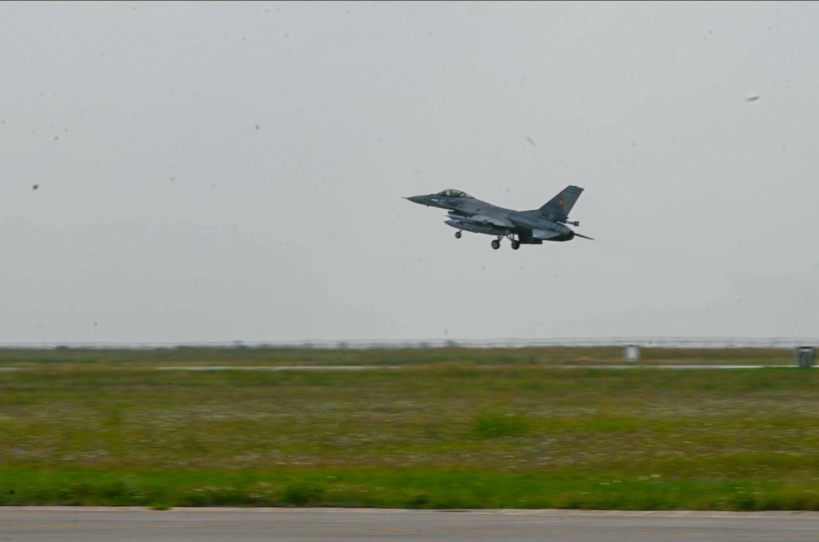 MApN a detectat o țintă aeriană în apropierea frontierei cu Ucraina. Locuitorii din Tulcea au primit RO-Alert. Ținta nu a intrat în spațiul aerian al României