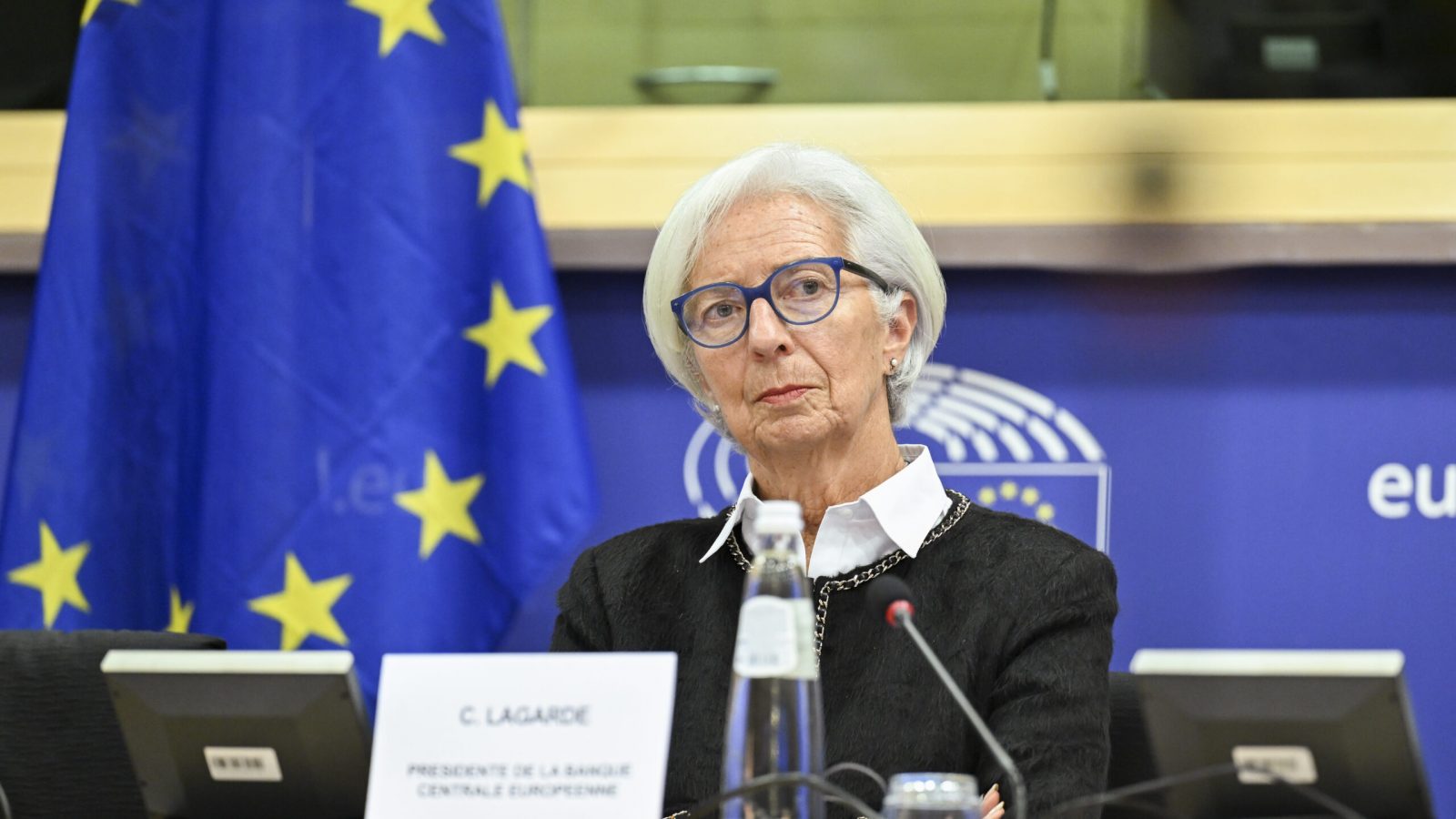 Financial Times: Statele Unite au vândut euro pentru a cumpăra yeni japonezi, fără a informa Banca Centrală Europeană. Ce spun analiștii despre gestul Administrației Trump