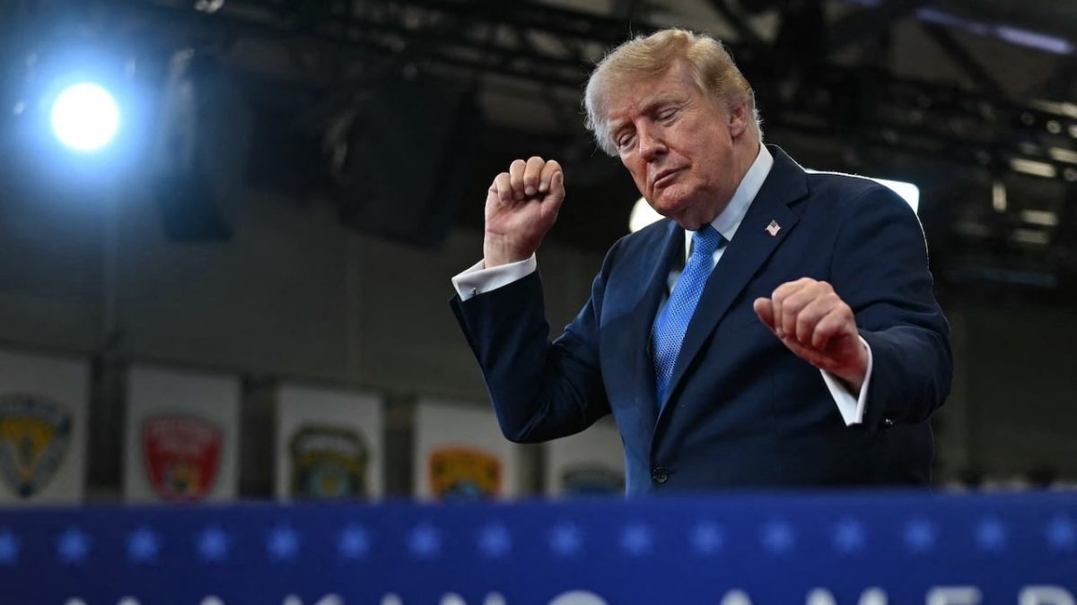 Donald Trump declară că Strâmtoarea Ormuz este „teritoriu american” după ce negocierile între SUA și Iran au intrat în impas