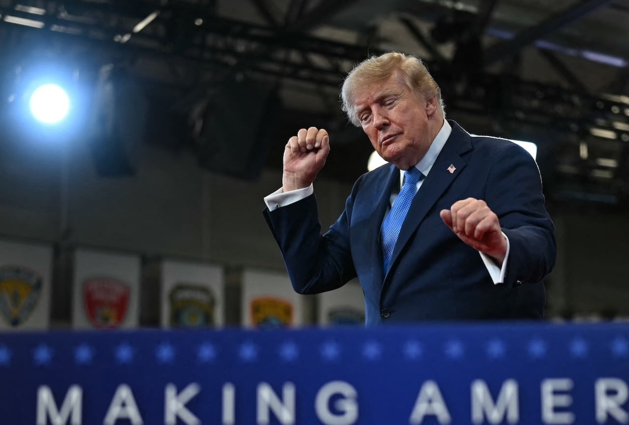Donald Trump declară că Strâmtoarea Ormuz este „teritoriu american” după ce negocierile între SUA și Iran au intrat în impas