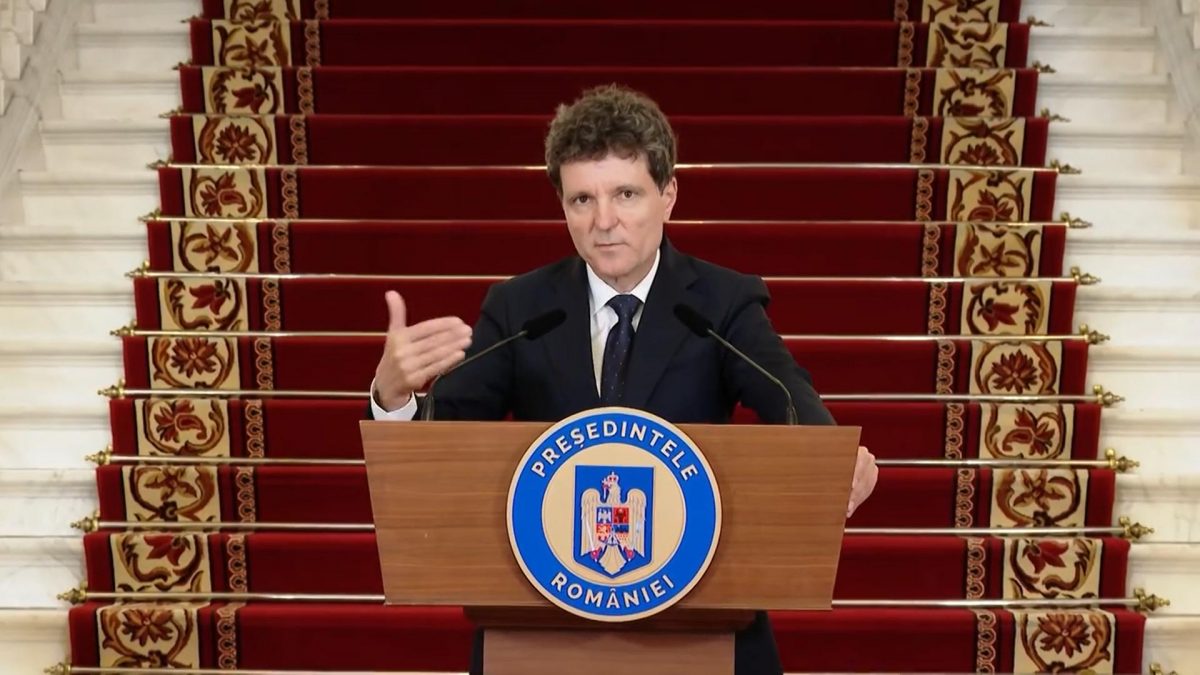 N.Dan: Fitch, semnalează îngrijorări privind climatul politic din România