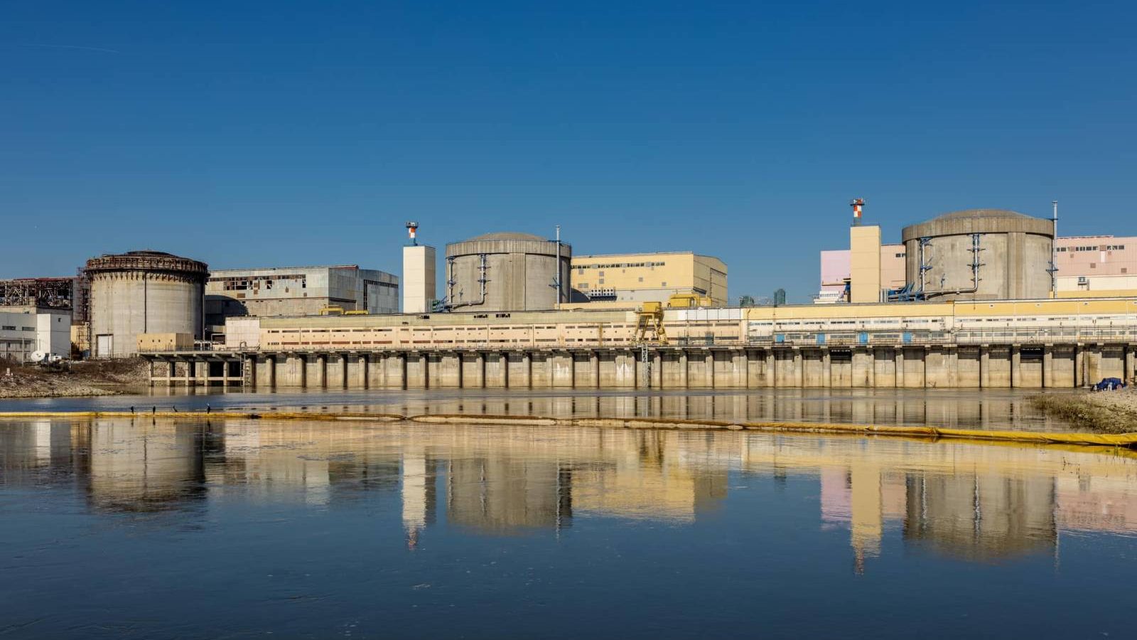 Nuclearelectrica: Ambele reactoare de la Cernavodă sunt oprite în siguranţă, fără risc pentru securitatea nucleară. Când ar putea fi repornite