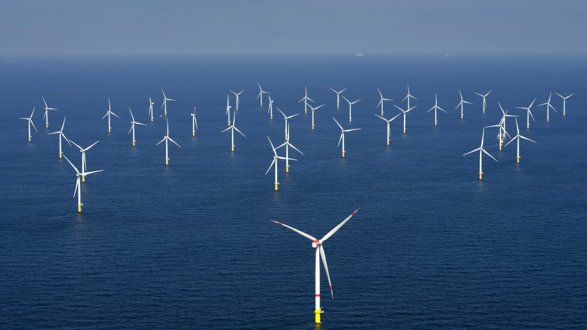 Guvernul demis a aprobat regulile pentru eolienele off-shore din Marea Neagră