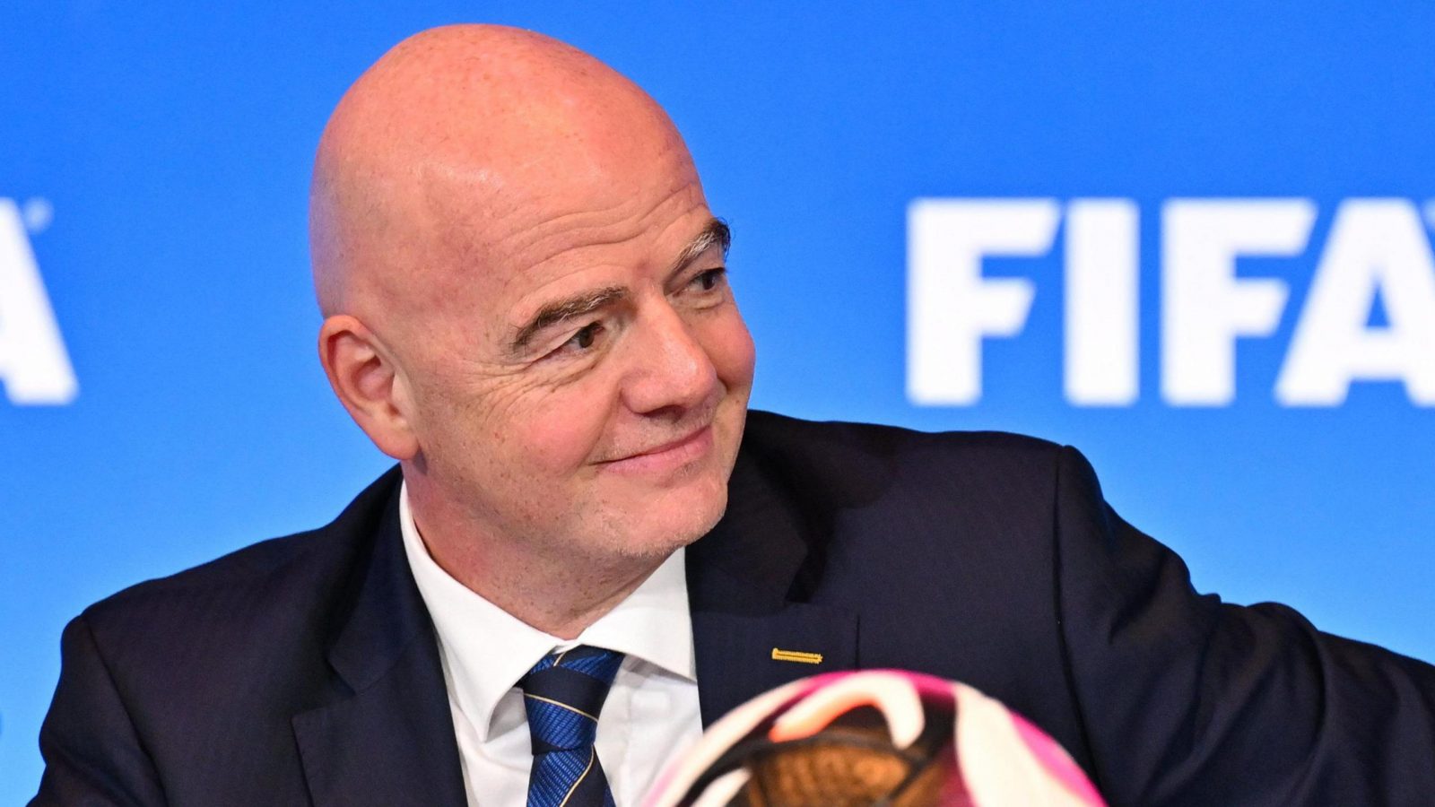 Planul FIFA de a atrage investitori privați în Cupa Mondială a fost retras după valul de critici din fotbalul mondial