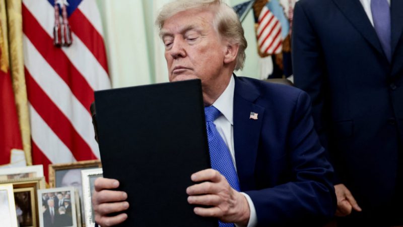 Trump anunță că va cere Iranului, în viitoarele negocieri cu SUA, să plătească „despăgubiri” pentru „toate persoanele pe care le-a ucis sau rănit”