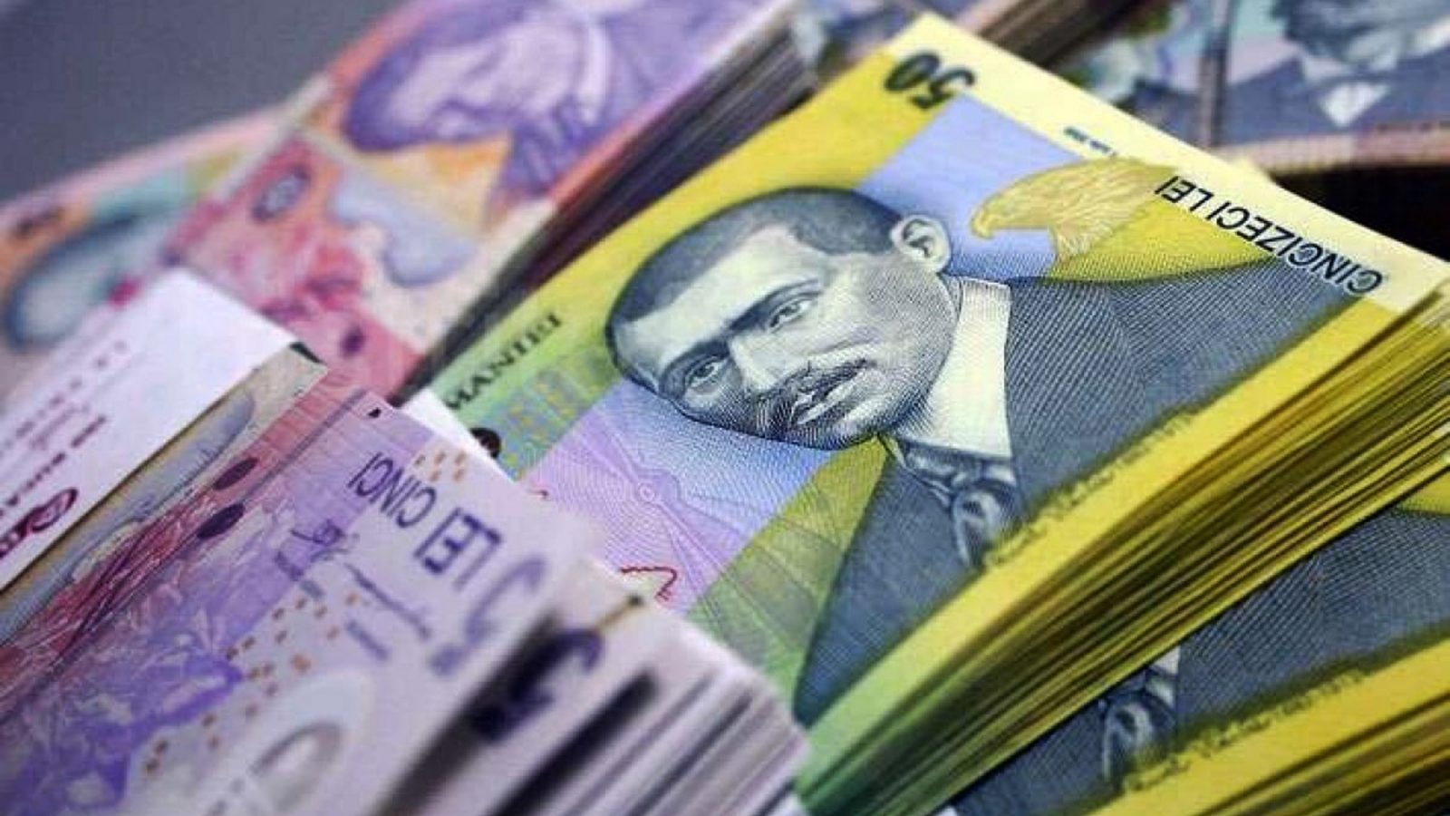 Au apărut primele date privind evoluţia economiei în T2: PIB-ul a scăzut cu 0,4% faţă de T2/2025, după un minus de 1,2% în T1 faţă de T1/2025