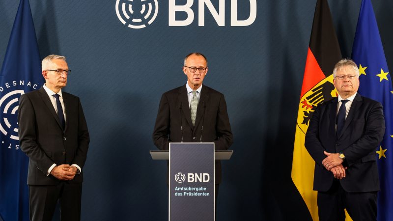 Merz vrea să le dea spionilor germani puteri fără precedent pentru a contracara amenințările Rusiei. Reforma prevede inclusiv atacuri cibernetice, sabotaj și utilizarea A.I.