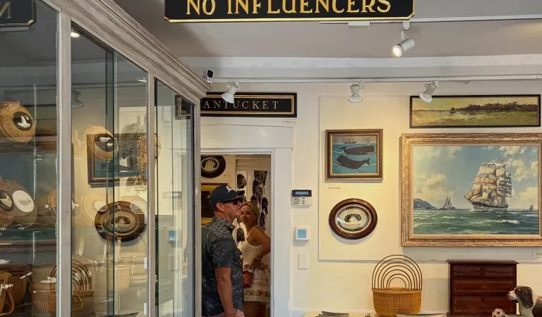 Nantucket shop sign reading no