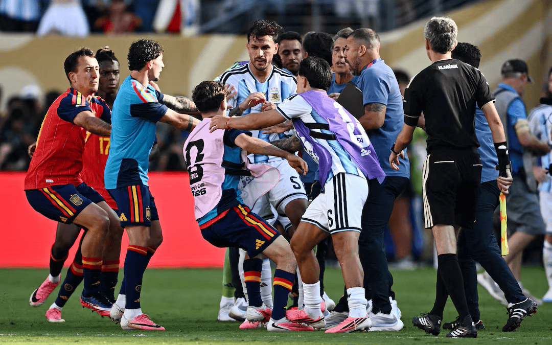 FIFA amendează Federația Argentiniană de Fotbal cu 321.000 de dolari după incidentele de la finala Cupei Mondiale