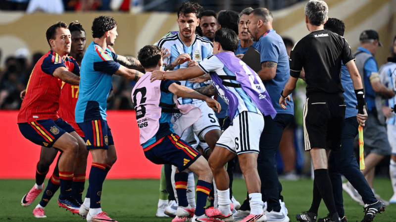 FIFA amendează Federația Argentiniană de Fotbal cu 321.000 de dolari după incidentele de la finala Cupei Mondiale