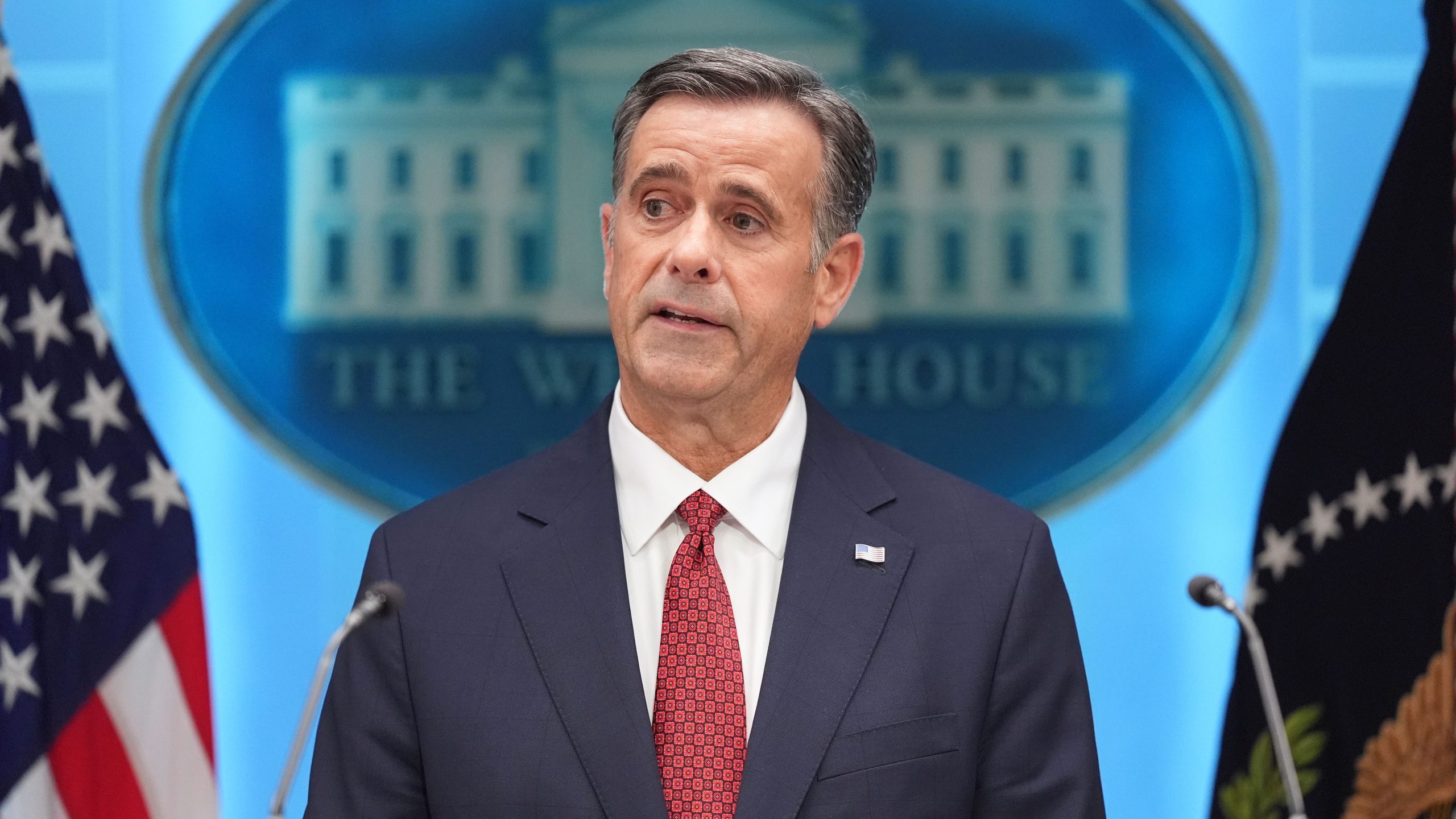 Alertă la Kremlin? Directorul CIA, John Ratcliffe, a ajuns în Rusia, la bordul unui avion militar al SUA. Misiunea este ținută secretă