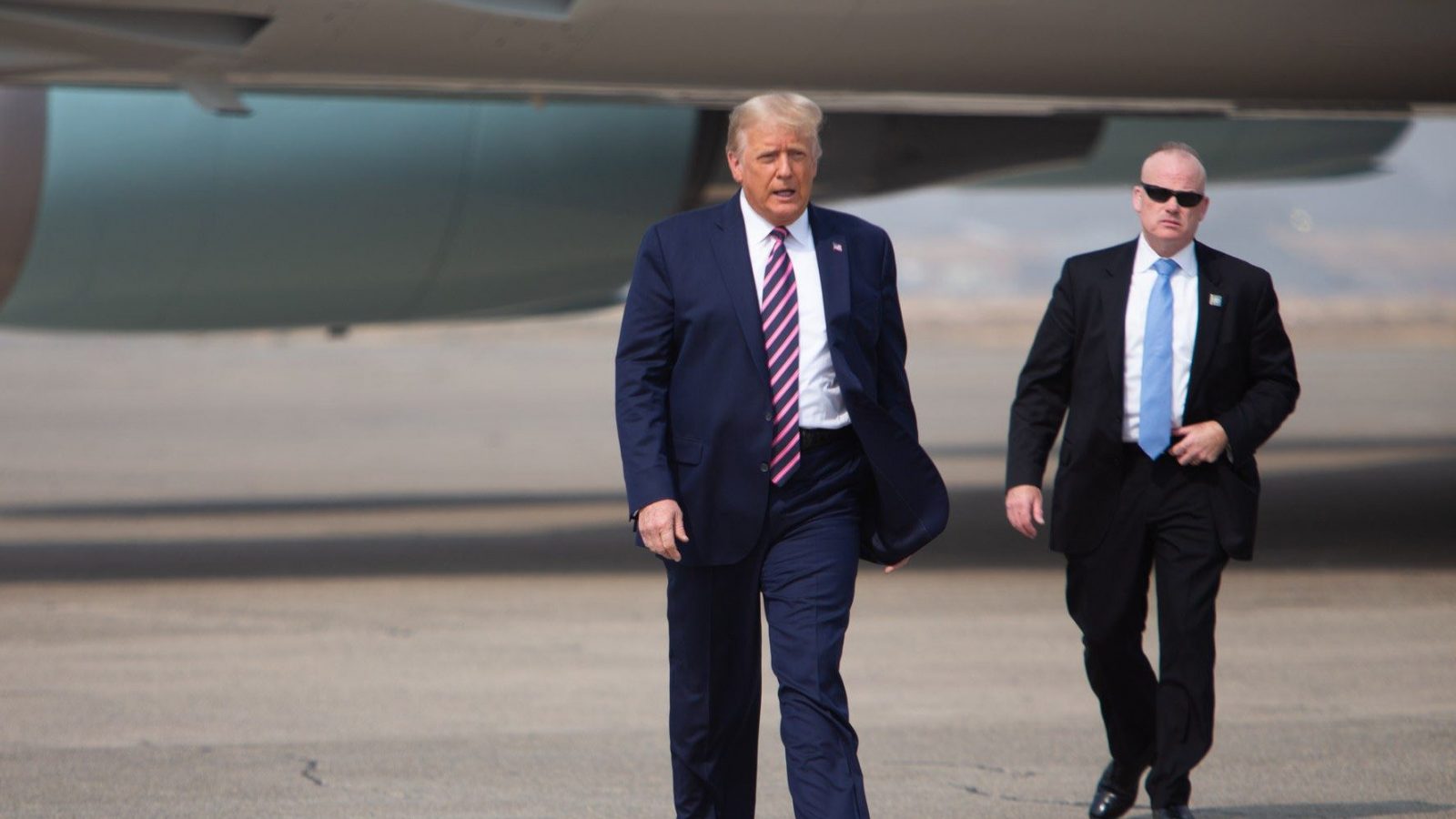 Trump neagă că SUA se confruntă cu un deficit de armament și susține că persoanele care au divulgat informații sunt „vânate”: „Vom cere pedepse lungi cu închisoarea”