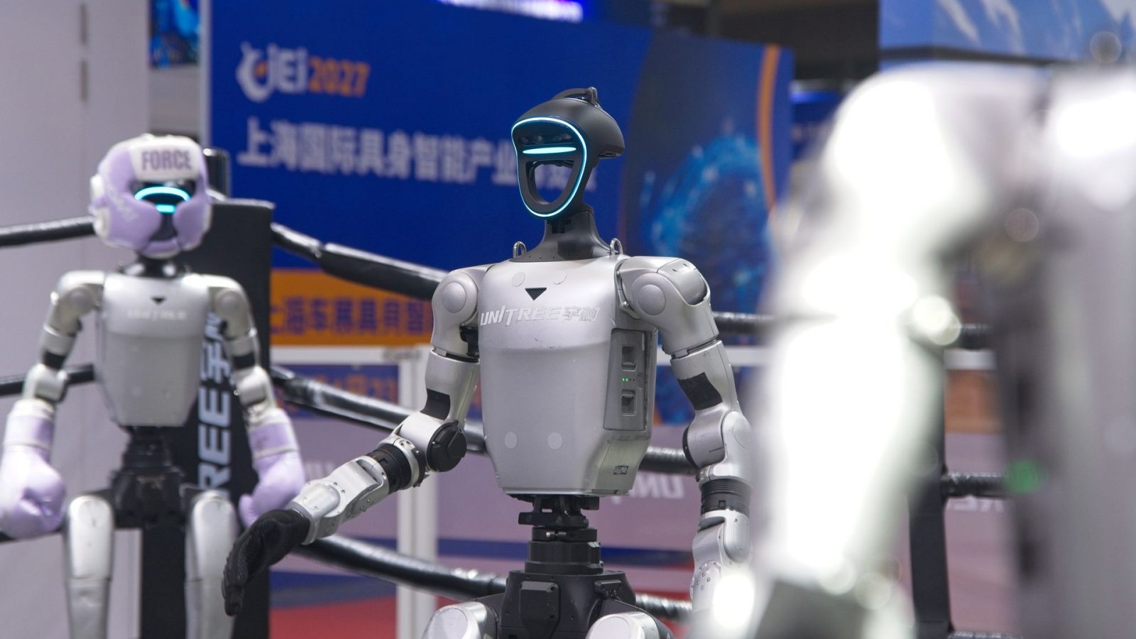 World Robot Conference începe astăzi la Beijing, cu peste 300 de companii și 2.000 de roboți prezenți. Compania chineză Unitree a explodat pe bursă
