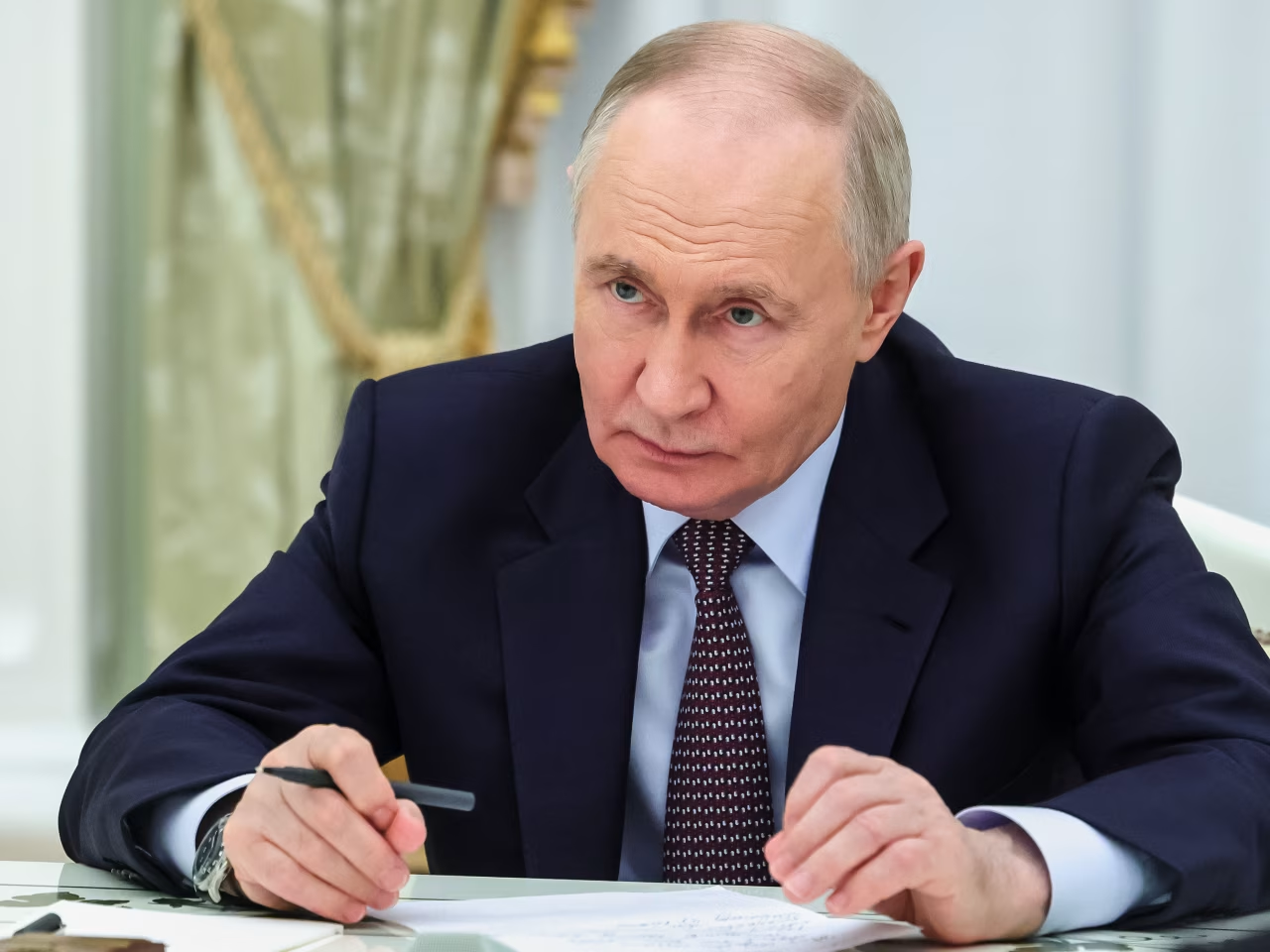 Putin amenință că va „sechestra” navele Europei, ca răspuns la sancțiunile împotriva „flotei fantomă” a Rusiei: „Vom fi obligați să răspundem la fel”