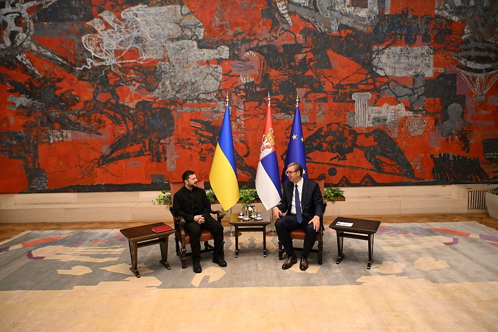 Președintele Aleksandar Vucic sprijină aderarea Ucrainei la Uniunea Europeană. Victorie diplomatică pentru Zelenski, în prima sa vizită în Serbia