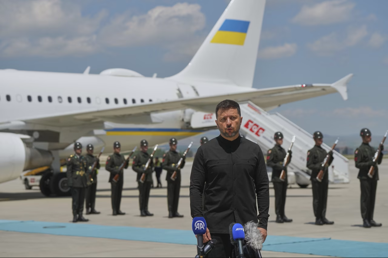 Zelenski va efectua prima sa vizită oficială în Serbia, una dintre puținele țări europene care au menținut relații strânse cu Rusia