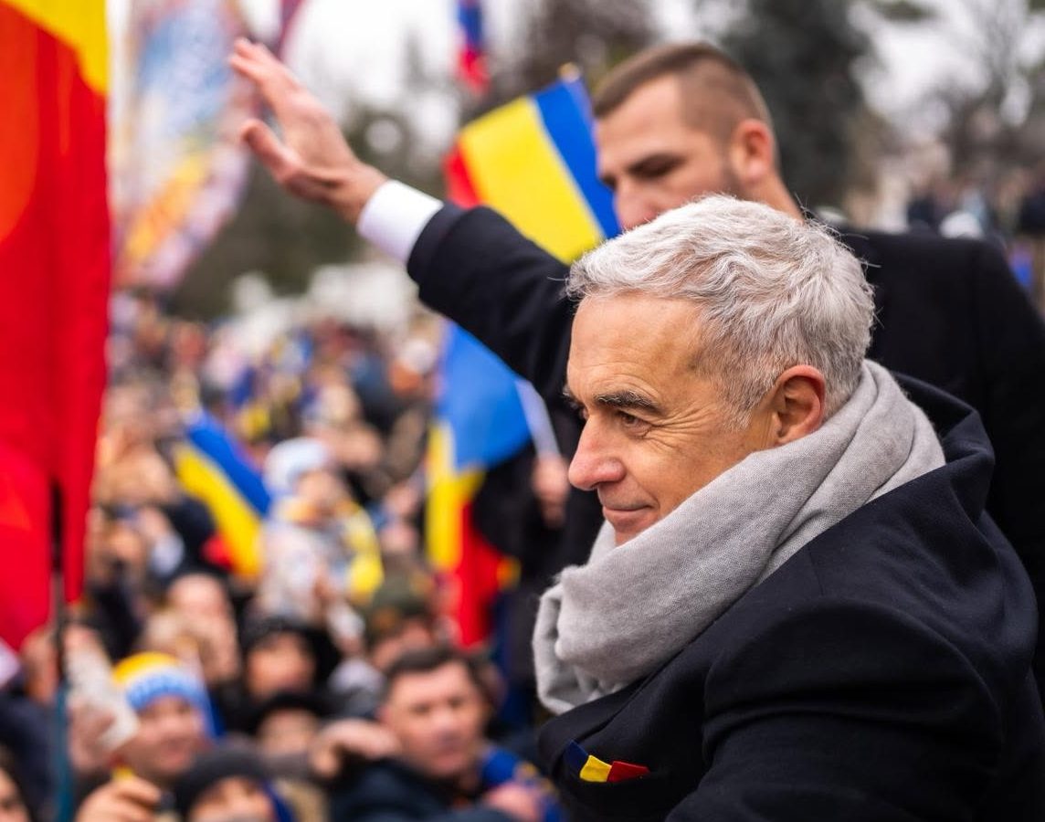 Călin Georgescu, ridicat din trafic de DIICOT. Procurorii fac cinci percheziții într-un dosar de înșelăciune cu un prejudiciu de peste 1,1 milioane de euro
