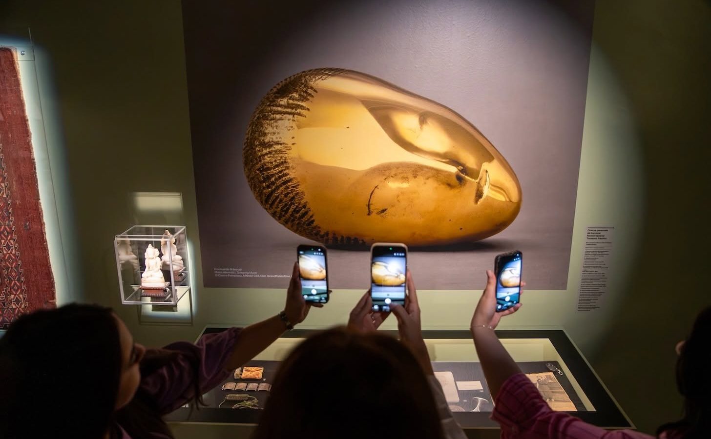 Doina Lemny dezvăluie imagini în premieră în expoziția „Brâncuși și muzele sale” la Art Safari